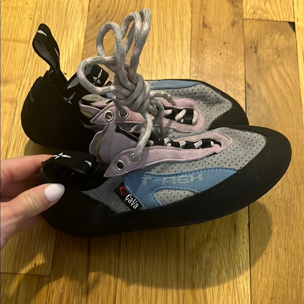 NWOT Women's Climbing Shoes - Pink and Grey